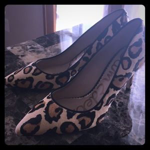 Sam Edelman Hazel haircalf leopard heels pumps 6.5